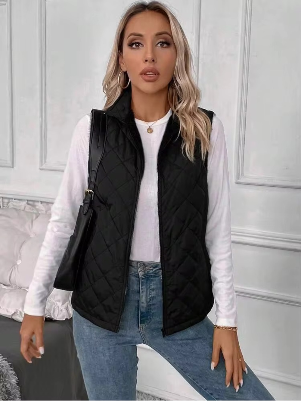 SHEIN Black Quilted Sleeveless Puffer Vest